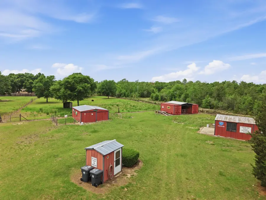 585 E Huckaba Road, Defuniak Springs, FL 32435 - #3