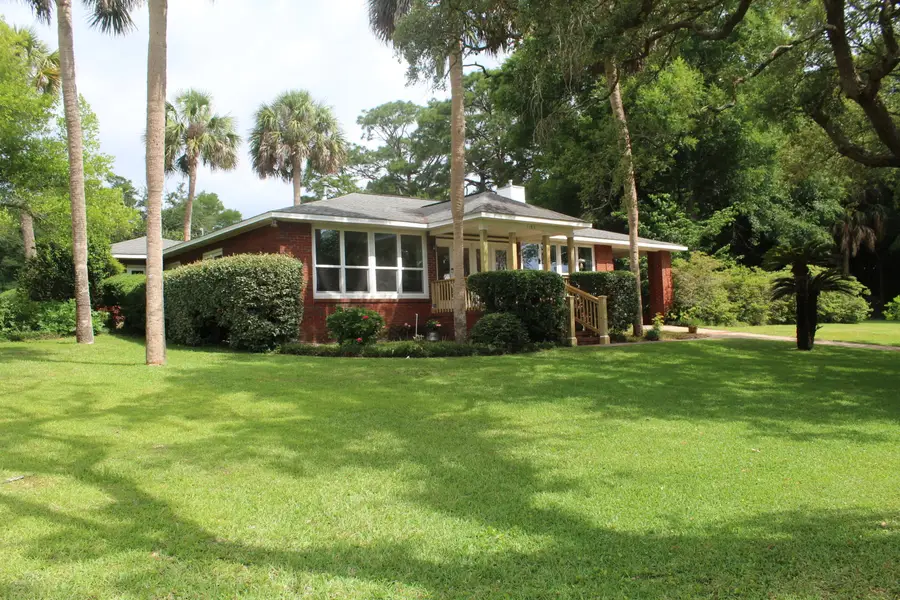 1183 N Bayshore Drive, Valparaiso, FL 32580 - #3