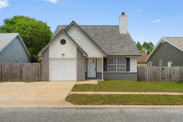 608 Drakes Landing, Mary Esther, FL 32569