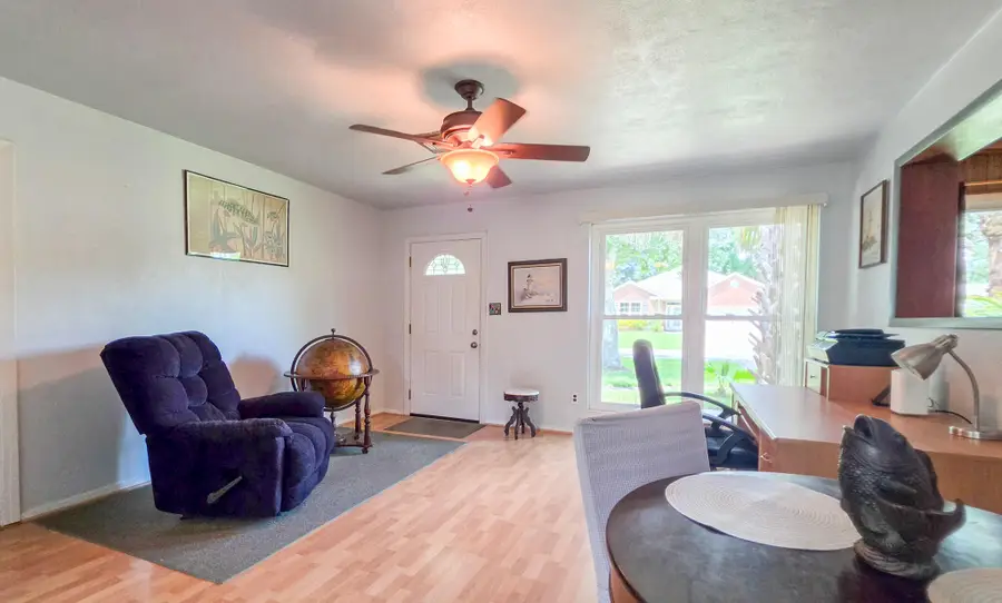 320 Stacy Circle, Fort Walton Beach, FL 32548 - #3