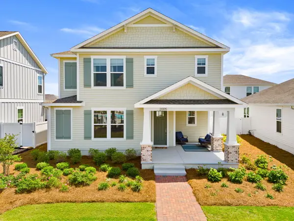 2005 Kingfisher Court, Panama City, FL 32405
