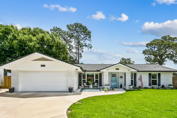 1702 Green Palm Circle, Niceville, FL 32578