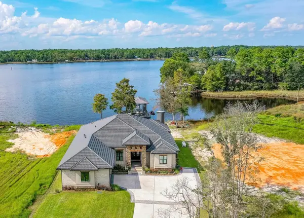 64 Lagrange Cove Circle, Freeport, FL 32439