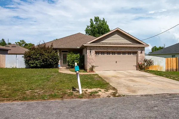 41 Cactus Road, Mary Esther, FL 32569