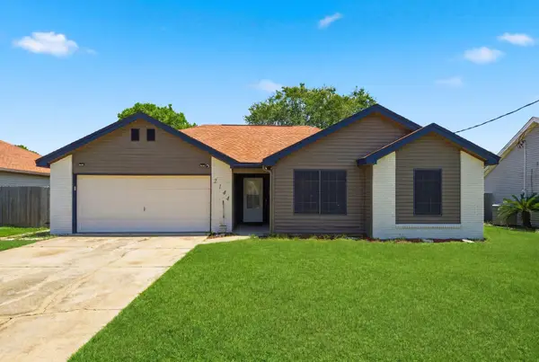 2144 Estate Circle, Navarre, FL 32566