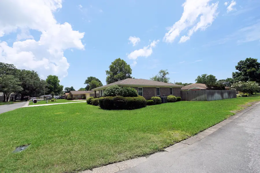 208 Dumaine Court, Fort Walton Beach, FL 32547 - #3