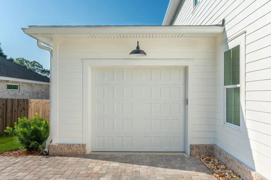 289 E Glen Avenue, Valparaiso, FL 32580 - #3
