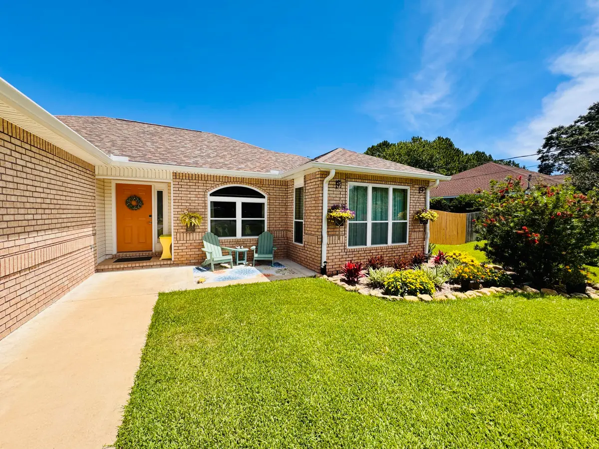 7216 Manatee Street, Navarre, FL 32566 - #1