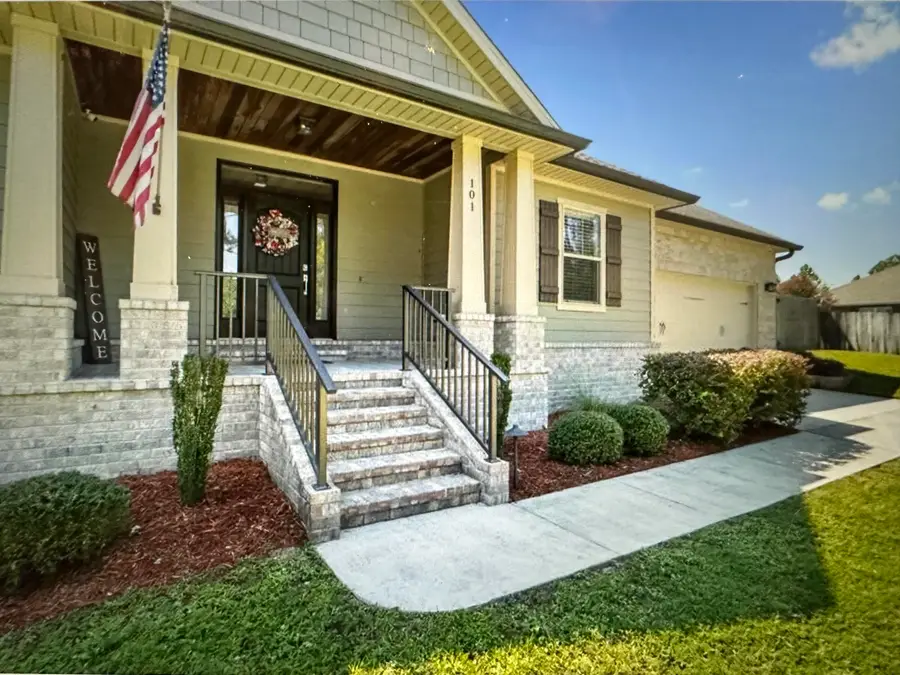 101 Alicia Drive, Crestview, FL 32536 - #2