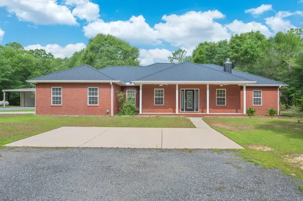 5126 Bone Creek Road, Holt, FL 32564