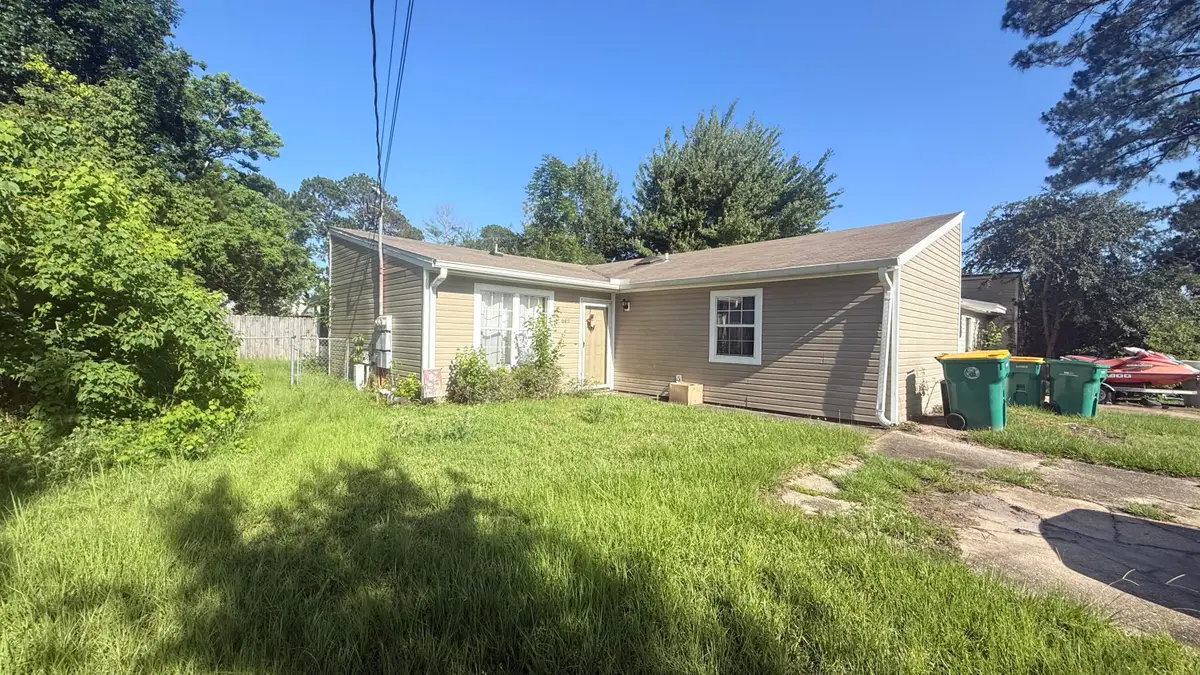 649 Carnathan Court, Fort Walton Beach, FL 32547 - #1