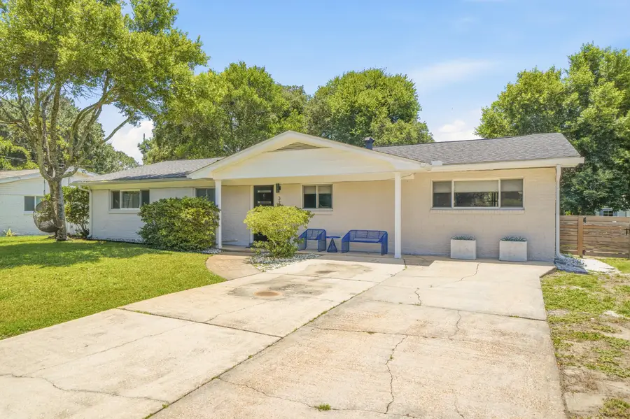 326 NW Leah Miller Drive, Fort Walton Beach, FL 32548 - #2