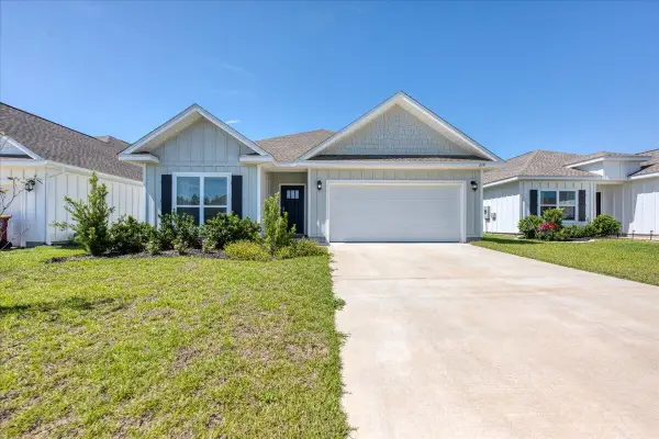 210 Lyla Lane, Crestview, FL 32539