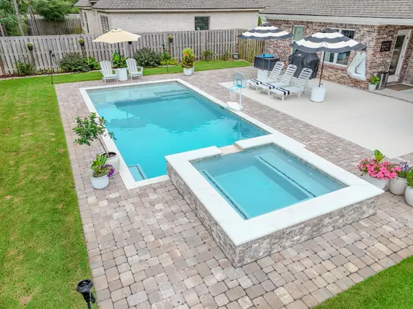 407 Mill Pond Cove, Freeport, FL 32439