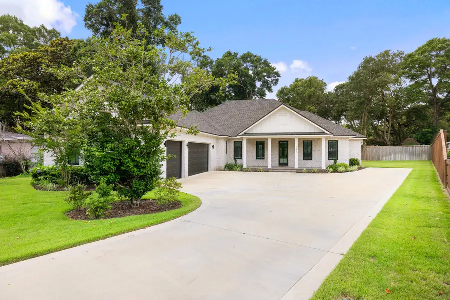 199 Edge Avenue, Valparaiso, FL 32580 - #3