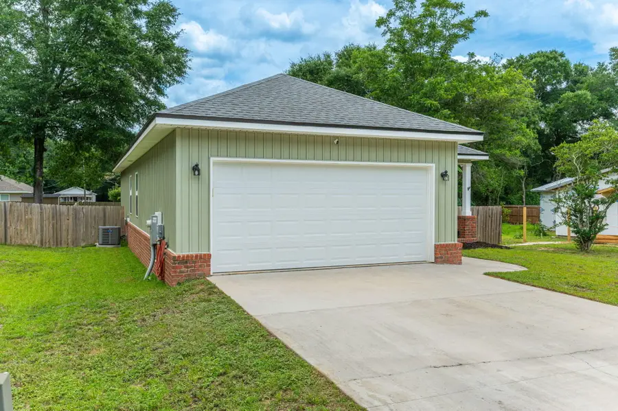 3168 Maple Street, Crestview, FL 32539 - #2