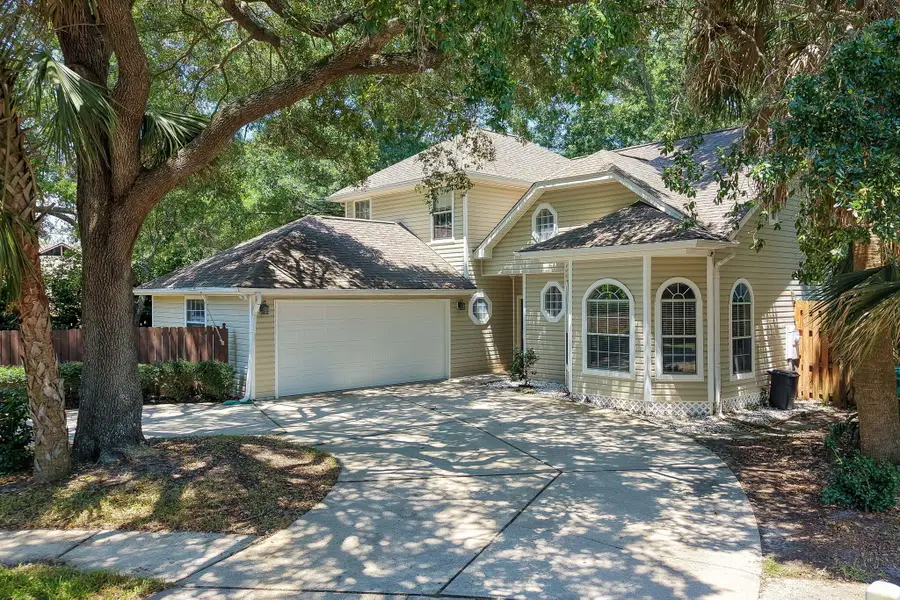 2 Islandview Drive, Mary Esther, FL 32569 - #3