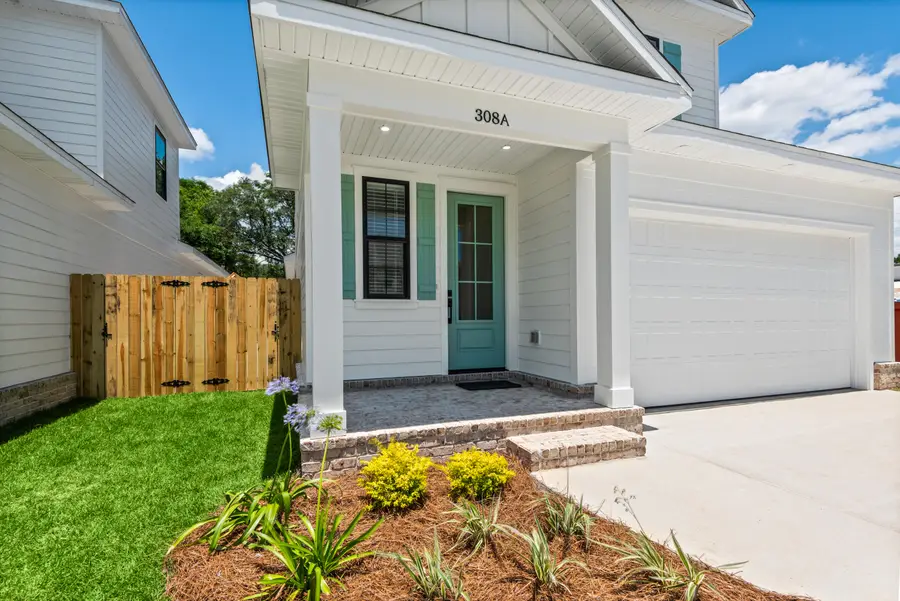 308 B Okaloosa Avenue, Valparaiso, FL 32580 - #2
