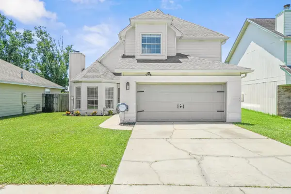 1860 Whispering Oaks Lane, Fort Walton Beach, FL 32547
