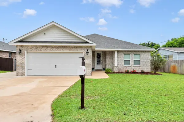 467 Sara Avenue, Mary Esther, FL 32569