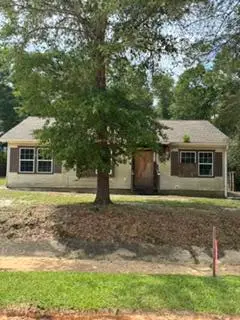 127 W Orange Blossom Avenue, DeFuniak Springs, FL 32433