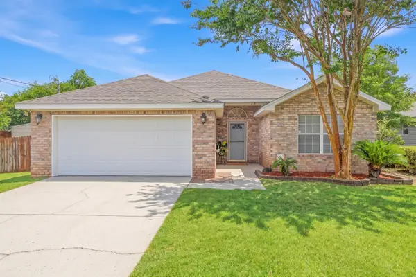 98 Marimba Street, Mary Esther, FL 32569