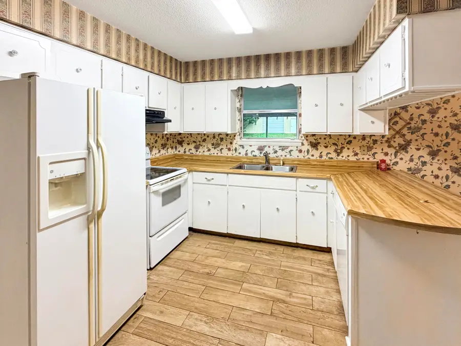 3365 Auburn Road, Crestview, FL 32539 - #2