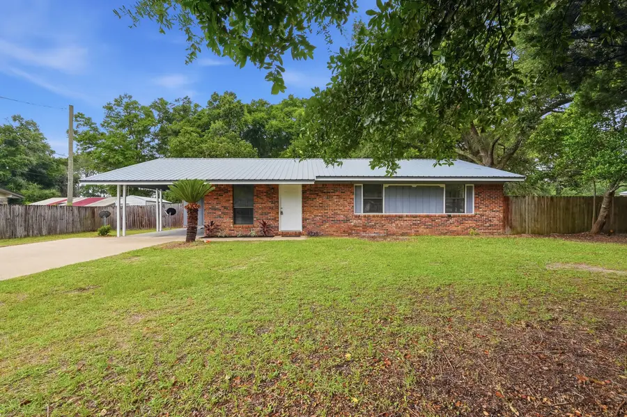 5516 Royal Street, Crestview, FL 32539 - #2