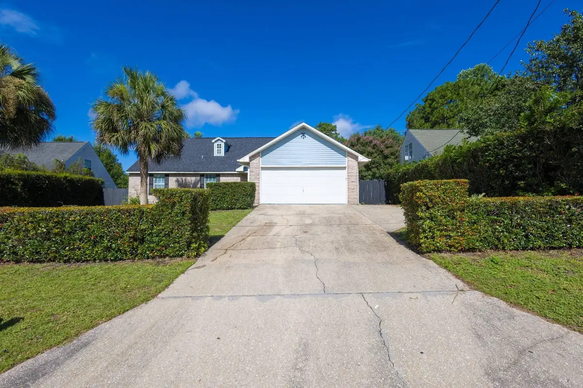 111 Trenton Avenue, Crestview, FL 32539 - #1