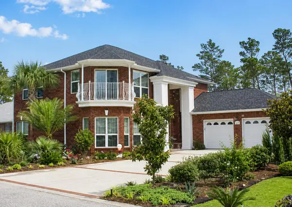 511 Fallin Water Drive, Mary Esther, FL 32569