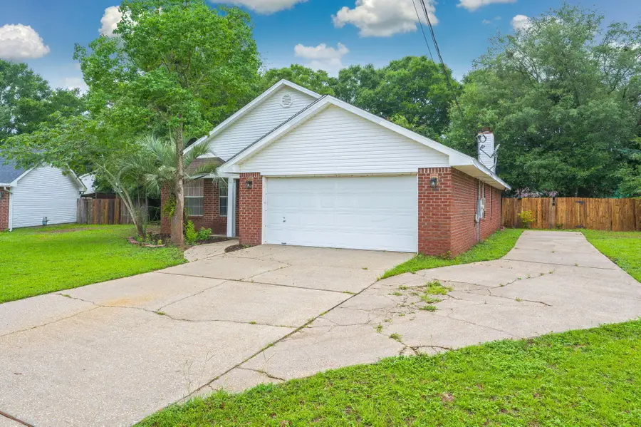 6730 High Knoll Court, Milton, FL 32570 - #2