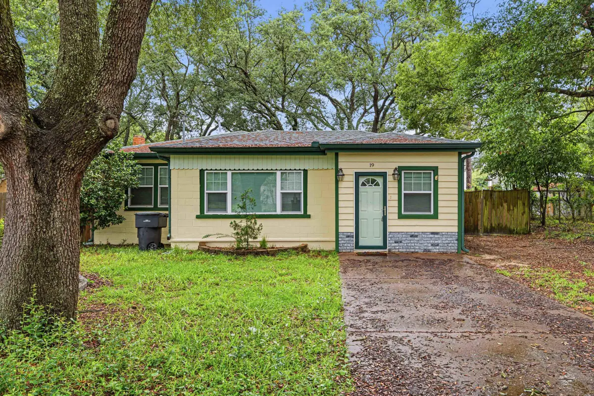 19 SW Comet Street, Fort Walton Beach, FL 32548 - #1