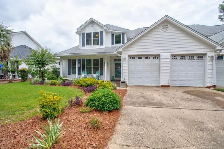 1188 N Bayshore Drive, Valparaiso, FL 32580 - #2