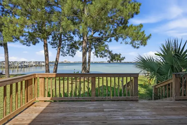229 Shalimar Drive, Shalimar, FL 32579