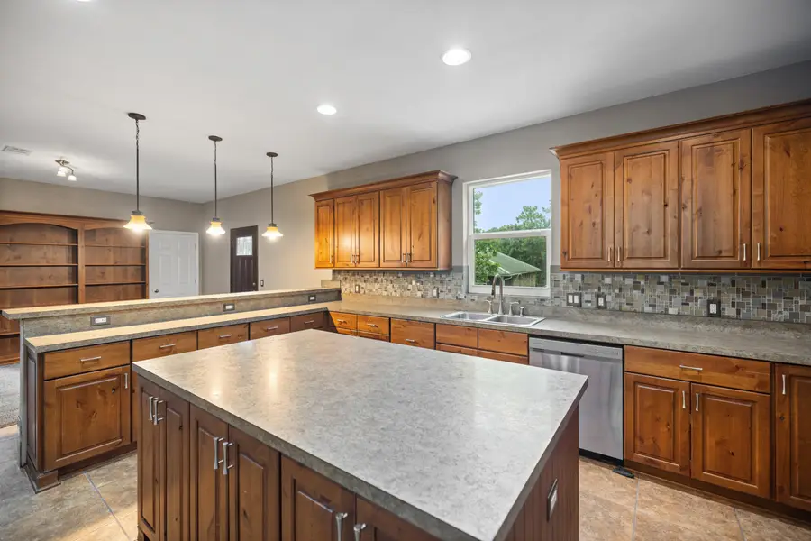 409 Hart Street, Niceville, FL 32578 - #3
