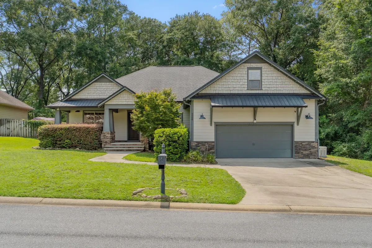6008 Trestle Street, Crestview, FL 32536 - #1