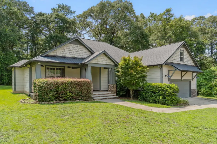 6008 Trestle Street, Crestview, FL 32536 - #2