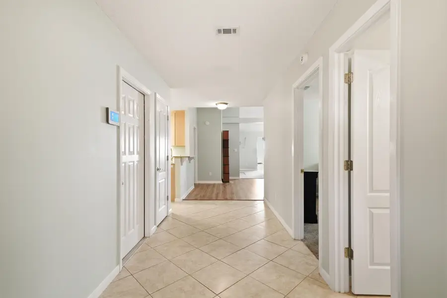 827 Fairway Lakes Drive, Niceville, FL 32578 - #3