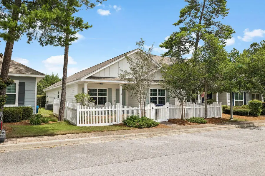 48 Sarona Street, Freeport, FL 32439 - #2
