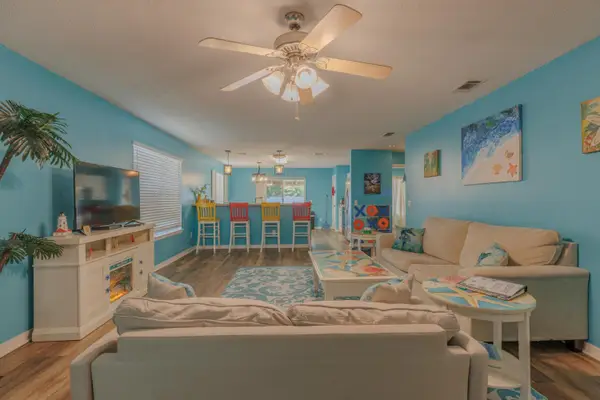 1869 Vineyard Street, Navarre, FL 32566