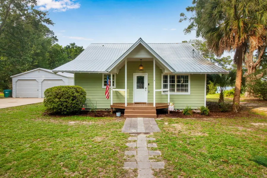 4 Engelbrecht Road, Defuniak Springs, FL 32433 - #2