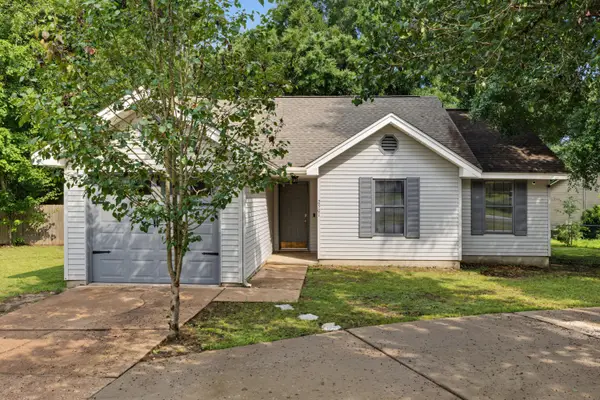 2501 Sunset Drive, Crestview, FL 32536