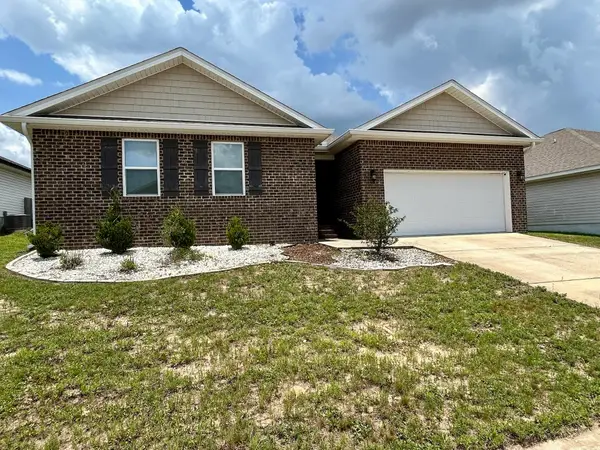 5560 Guinevere Lane, Milton, FL 32583