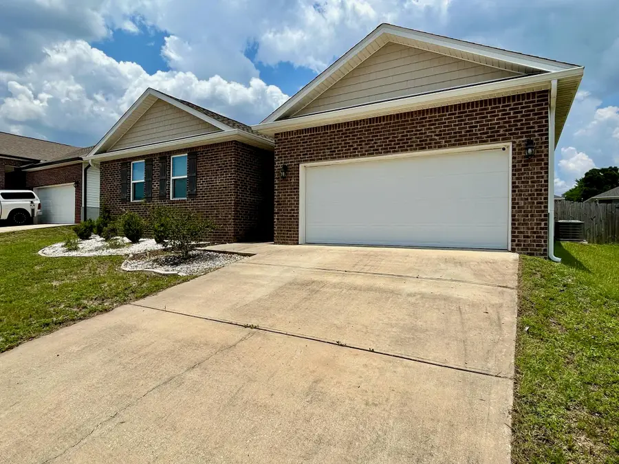 5560 Guinevere Lane, Milton, FL 32583 - #2