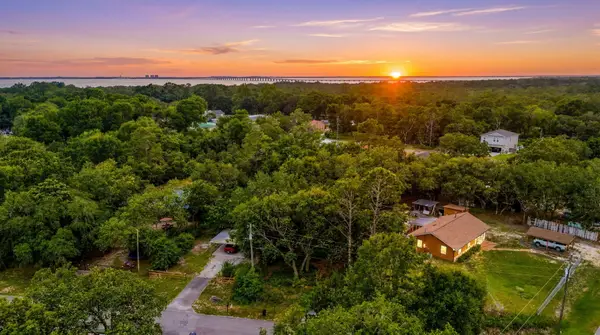 16 Crestview Street, Niceville, FL 32578