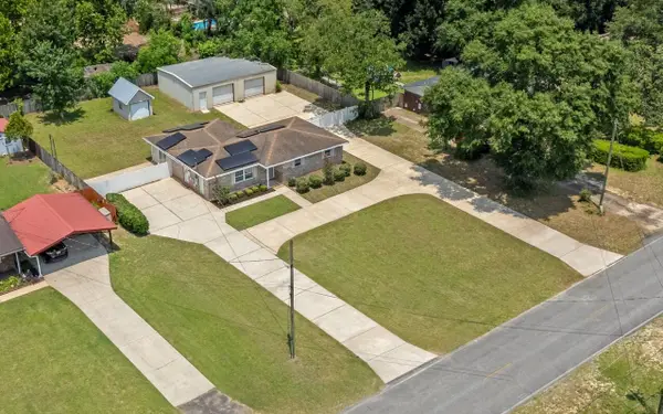 1309 Valley Road, Crestview, FL 32539