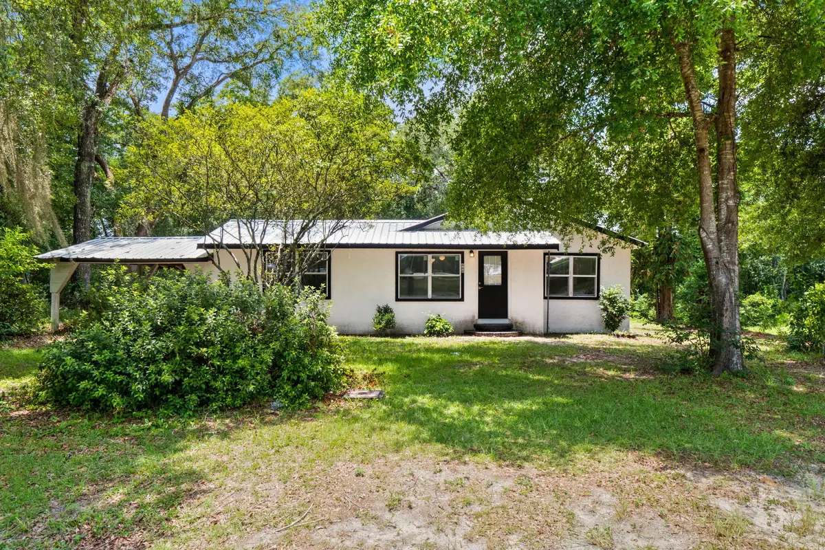 668 Wrights Creek Road, Caryville, FL 32427 - #1