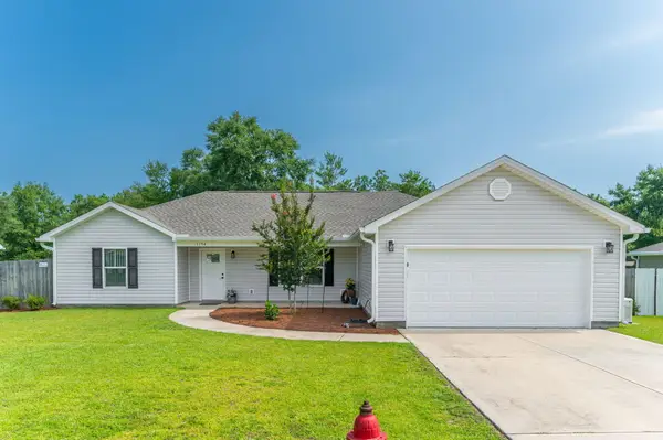 1154 Oakwood Lakes Boulevard, DeFuniak Springs, FL 32433