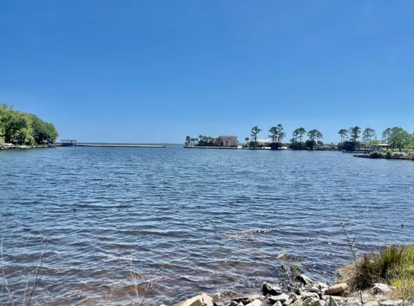 34 Meigs Drive #A & B, Shalimar, FL 32579