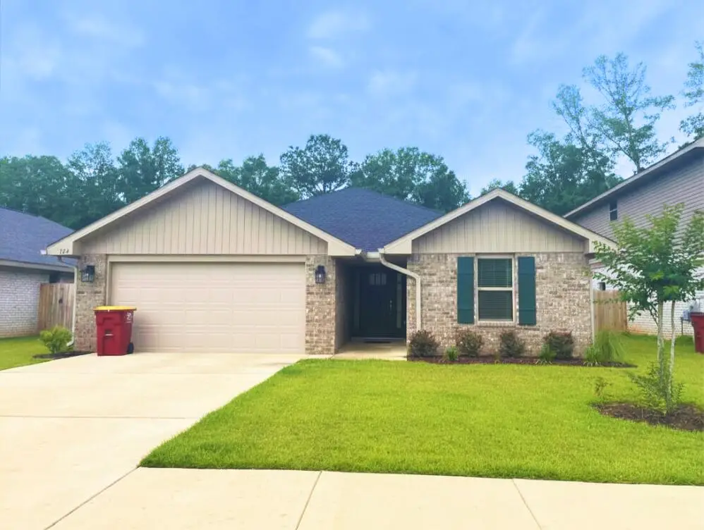 124 Ridgeway Circle, Crestview, FL 32536 - #1